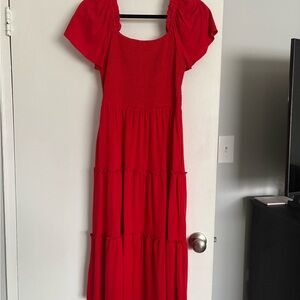 NEVER WORN Red Short Sleeve Smocked Midi Dress - Women